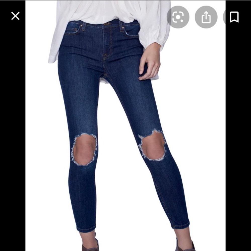 Free People jeans, distressed knees. Size 28.